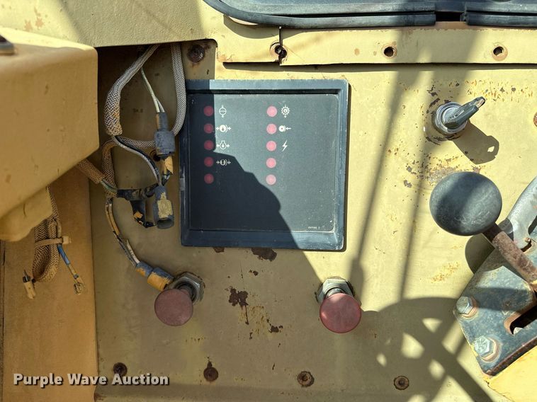 image for item OG9214 Caterpillar 613C  grid roller