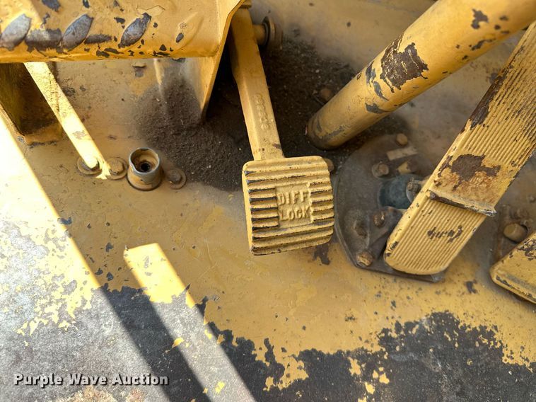 image for item OG9214 Caterpillar 613C  grid roller