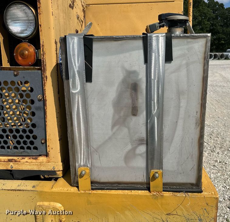 image for item OG9214 Caterpillar 613C  grid roller