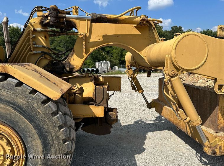 image for item OG9214 Caterpillar 613C  grid roller