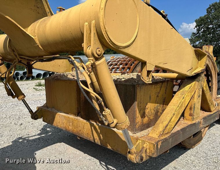 image for item OG9214 Caterpillar 613C  grid roller