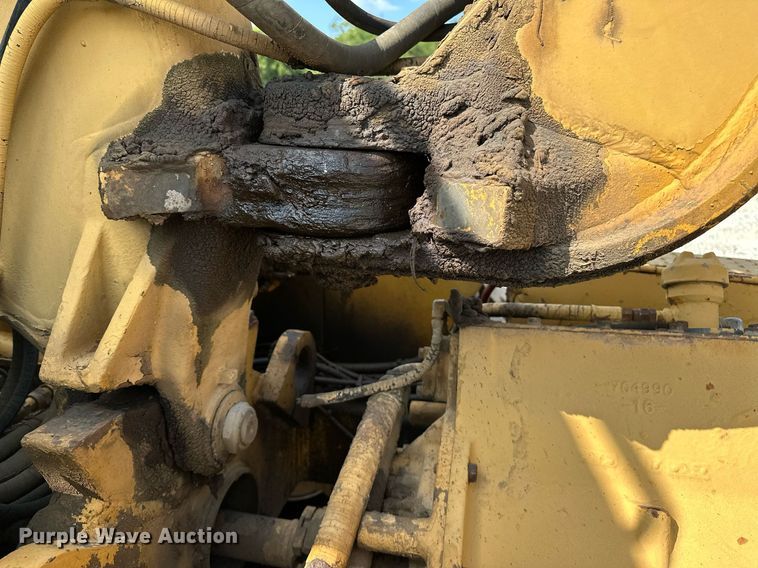 image for item OG9214 Caterpillar 613C  grid roller