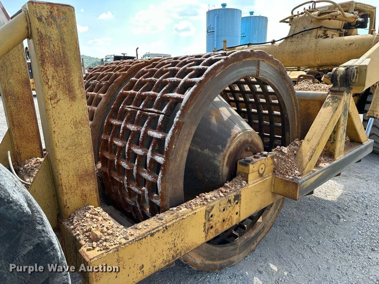 image for item OG9214 Caterpillar 613C  grid roller