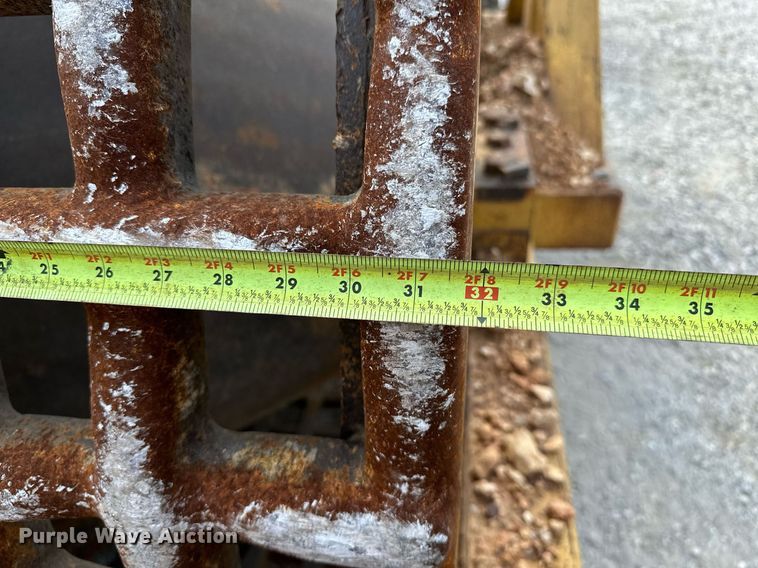 image for item OG9214 Caterpillar 613C  grid roller