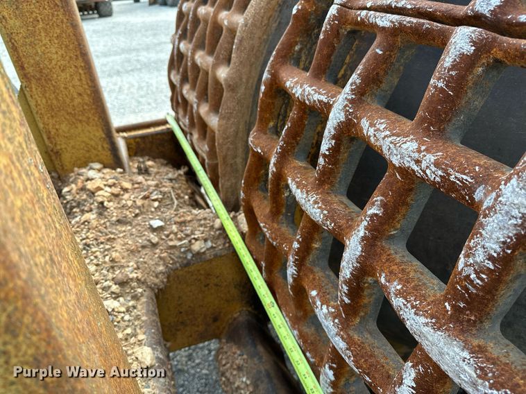 image for item OG9214 Caterpillar 613C  grid roller