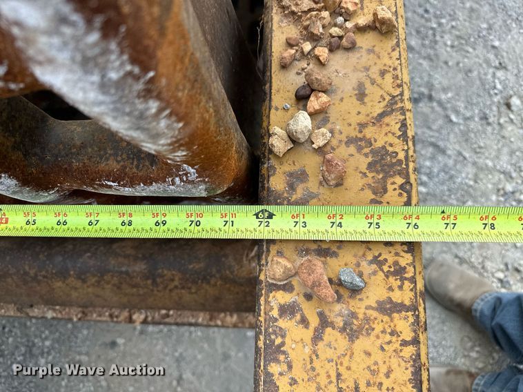 image for item OG9214 Caterpillar 613C  grid roller