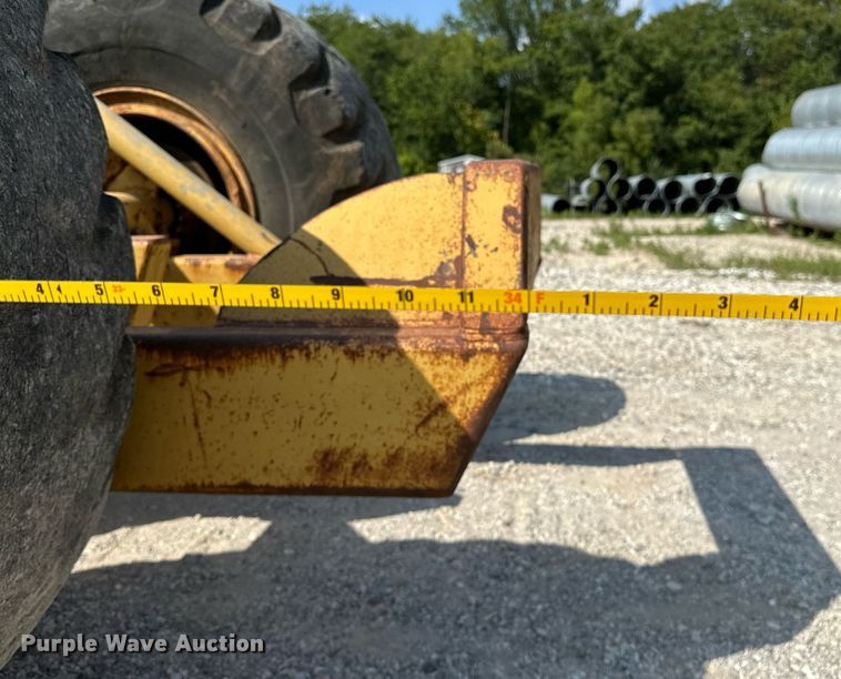 image for item OG9214 Caterpillar 613C  grid roller