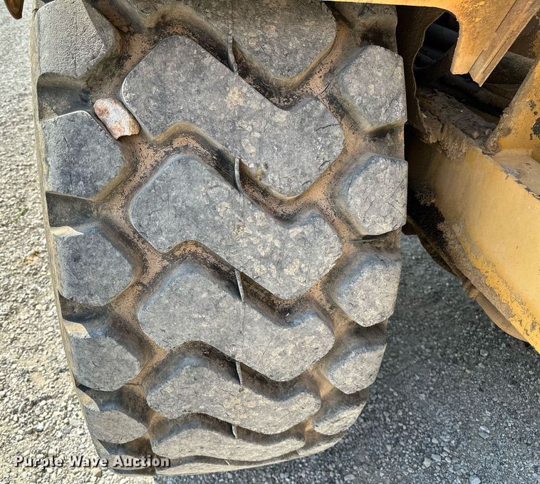 image for item OG9214 Caterpillar 613C  grid roller