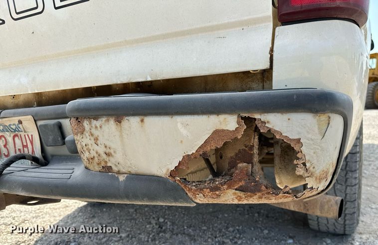 image for item OG9221 2002 Chevrolet 1500  pickup truck