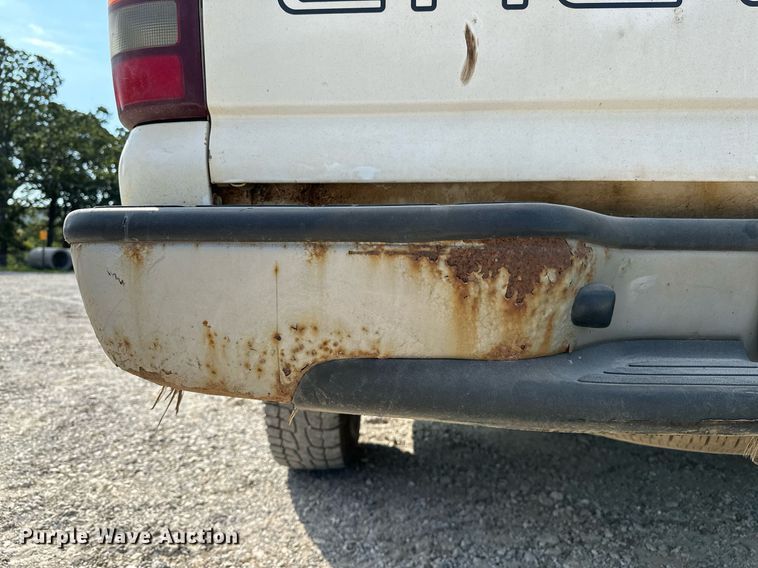 image for item OG9221 2002 Chevrolet 1500  pickup truck