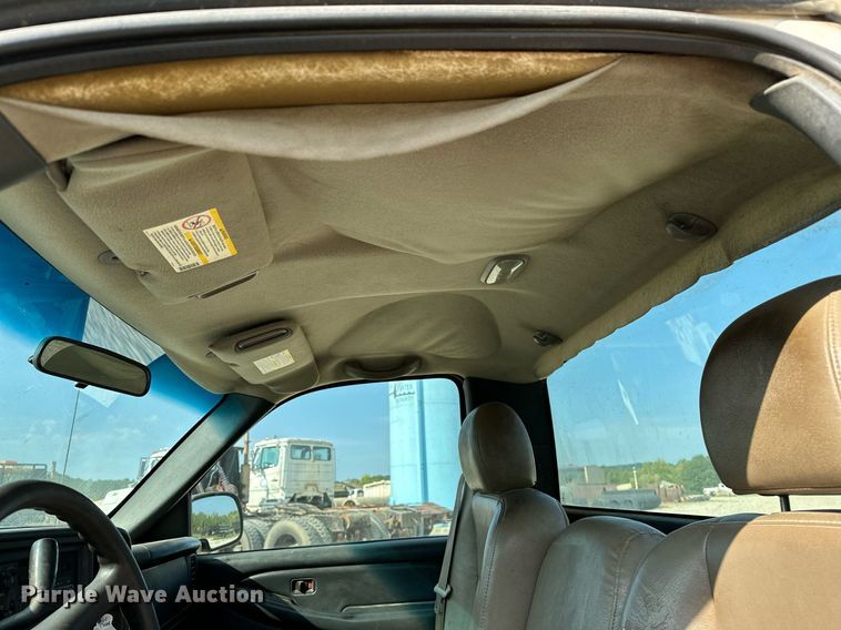 image for item OG9221 2002 Chevrolet 1500  pickup truck