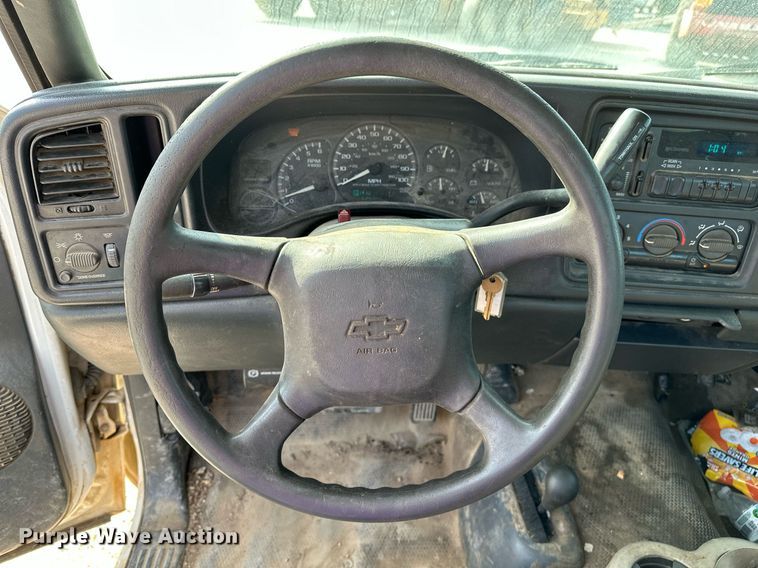 image for item OG9221 2002 Chevrolet 1500  pickup truck