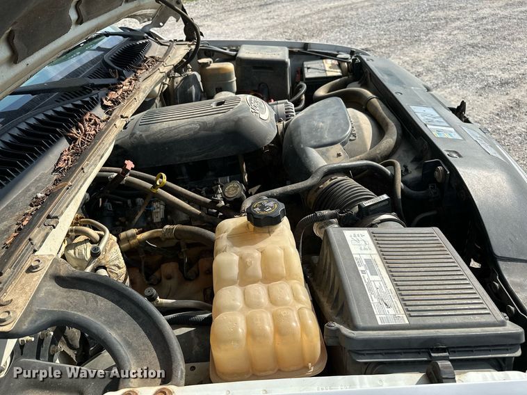 image for item OG9221 2002 Chevrolet 1500  pickup truck