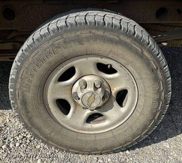 image for item OG9221 2002 Chevrolet 1500  pickup truck