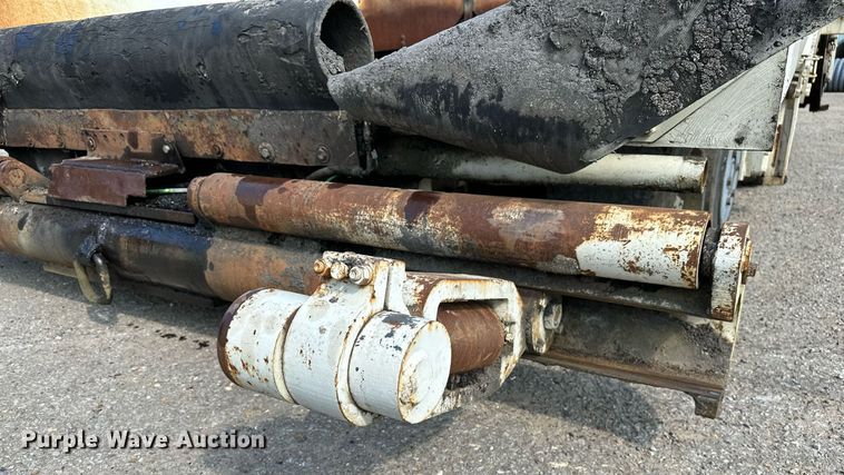 image for item OG9225 1993 Cedarapids CR451  paver