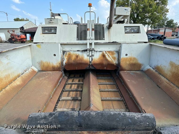 image for item OG9225 1993 Cedarapids CR451  paver