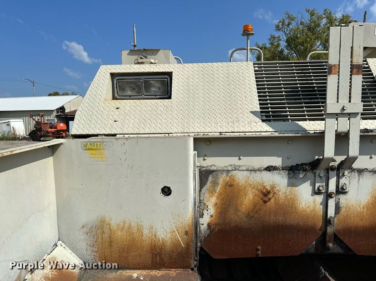 image for item OG9225 1993 Cedarapids CR451  paver