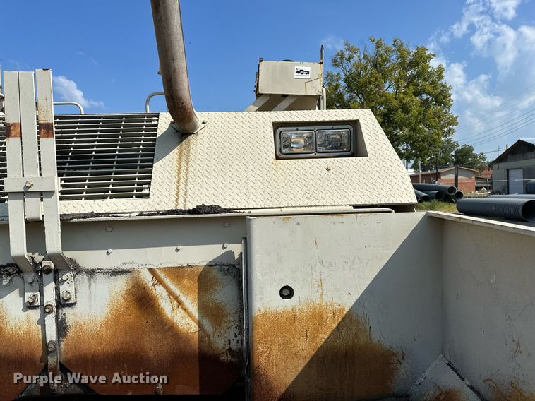 image for item OG9225 1993 Cedarapids CR451  paver