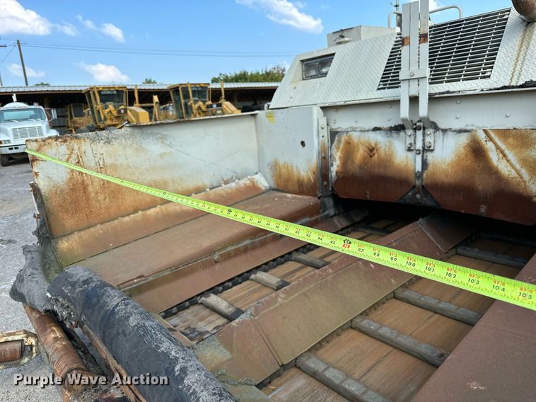 image for item OG9225 1993 Cedarapids CR451  paver