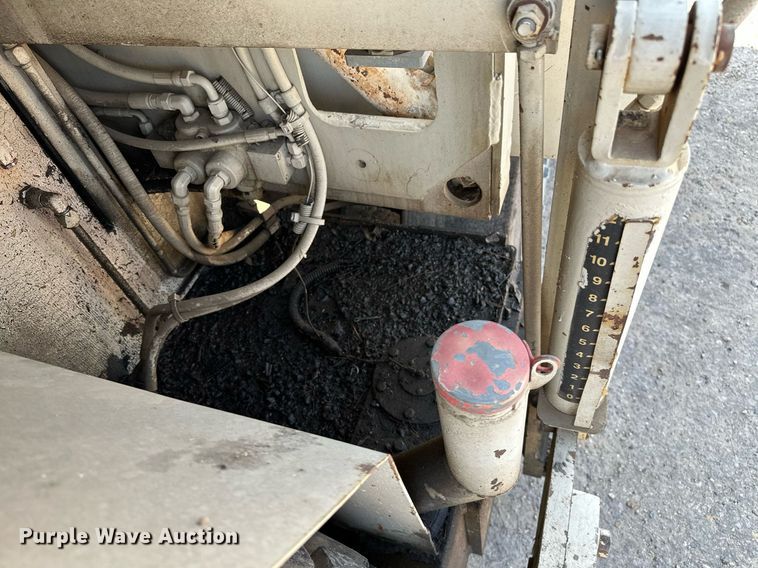 image for item OG9225 1993 Cedarapids CR451  paver