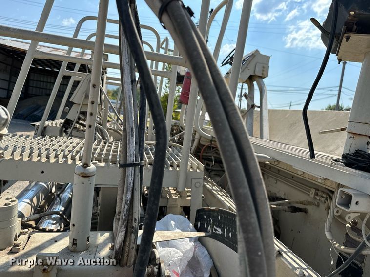 image for item OG9225 1993 Cedarapids CR451  paver