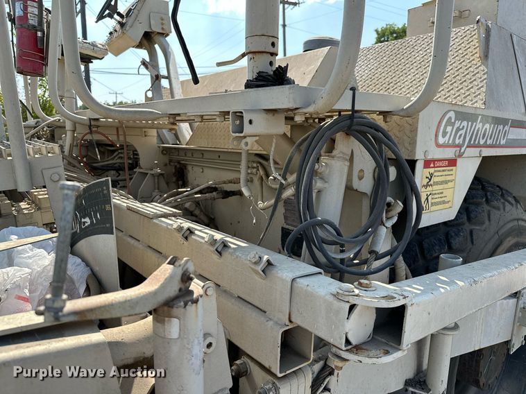 image for item OG9225 1993 Cedarapids CR451  paver