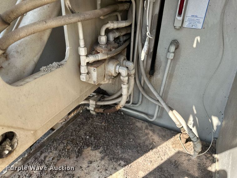 image for item OG9225 1993 Cedarapids CR451  paver