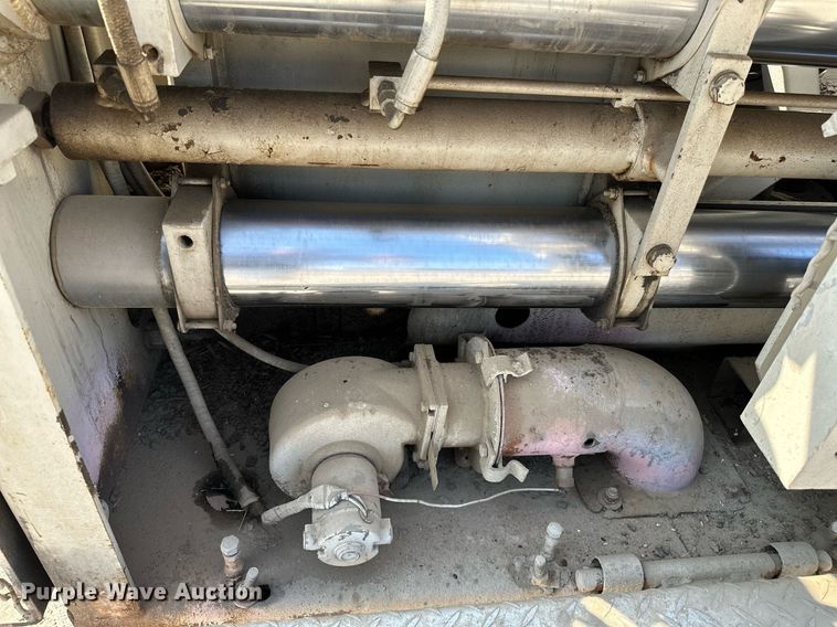 image for item OG9225 1993 Cedarapids CR451  paver