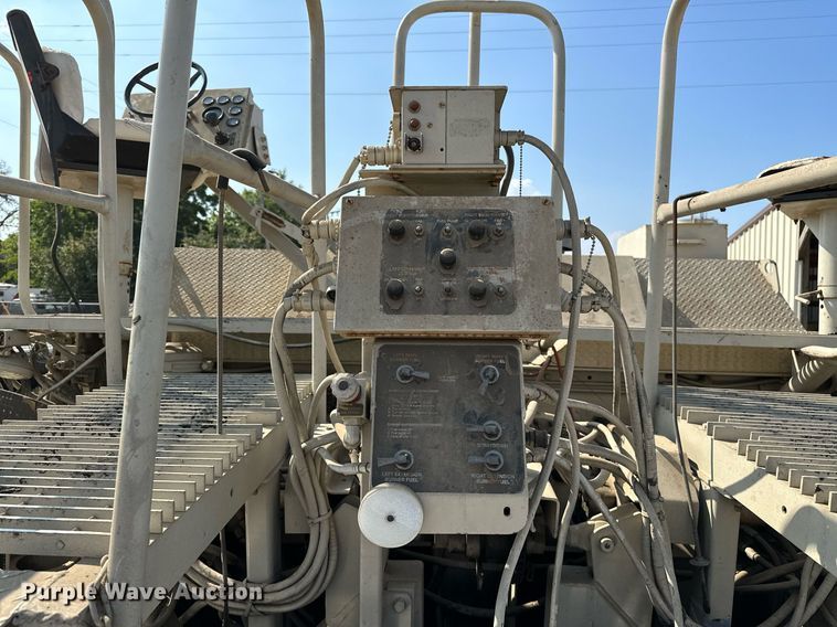 image for item OG9225 1993 Cedarapids CR451  paver