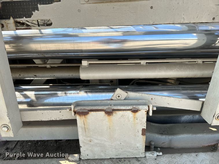 image for item OG9225 1993 Cedarapids CR451  paver