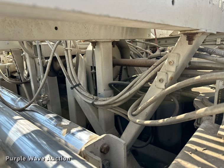 image for item OG9225 1993 Cedarapids CR451  paver