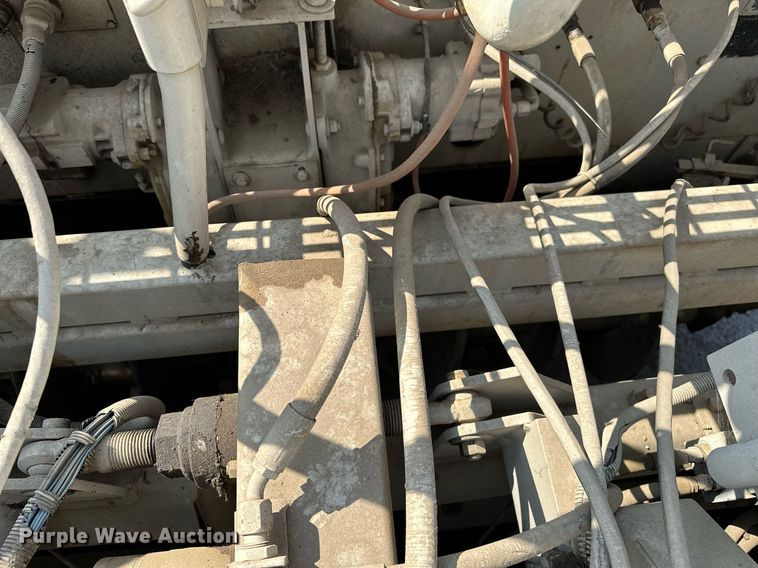 image for item OG9225 1993 Cedarapids CR451  paver