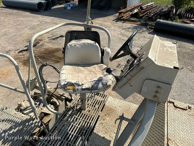 image for item OG9225 1993 Cedarapids CR451  paver