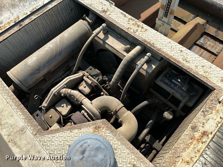 image for item OG9225 1993 Cedarapids CR451  paver