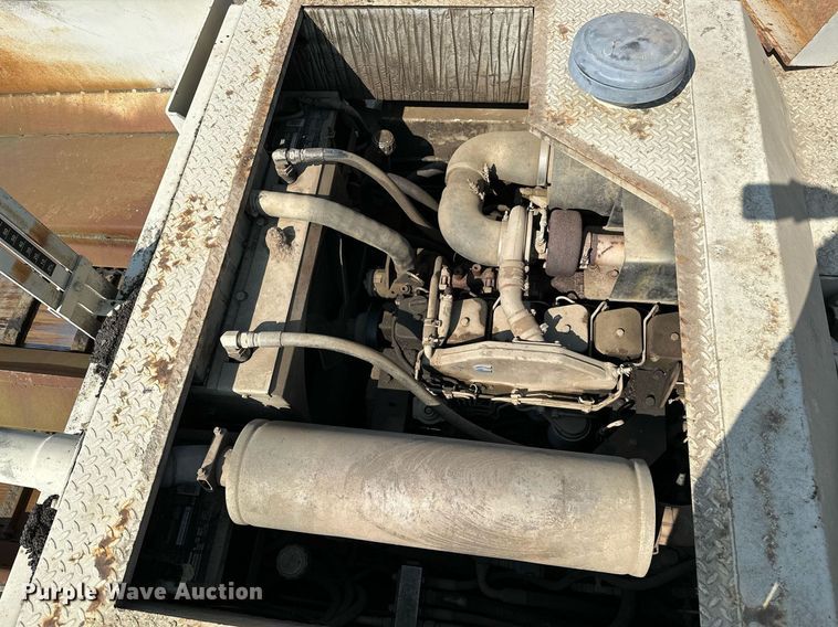 image for item OG9225 1993 Cedarapids CR451  paver