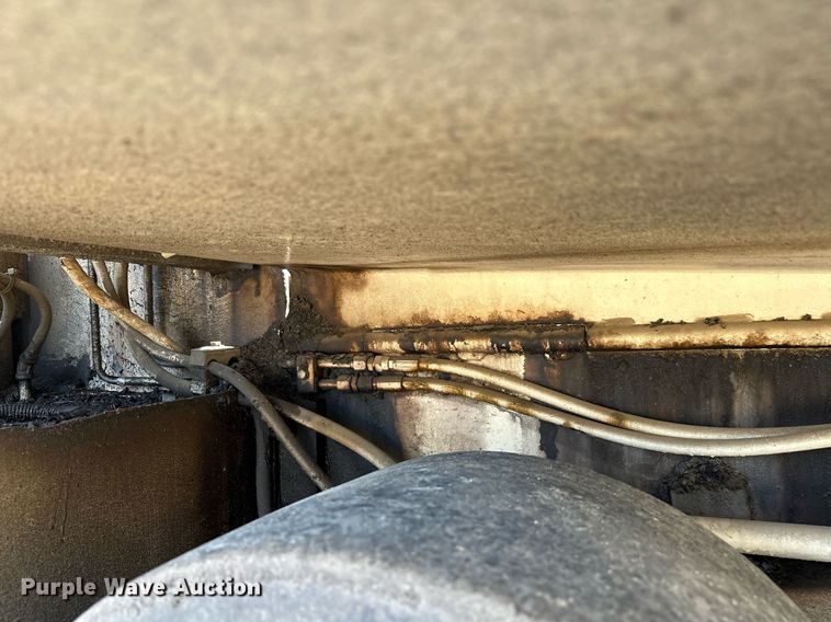 image for item OG9225 1993 Cedarapids CR451  paver