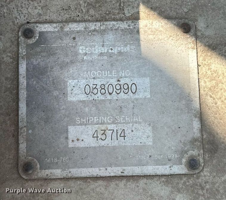 image for item OG9225 1993 Cedarapids CR451  paver