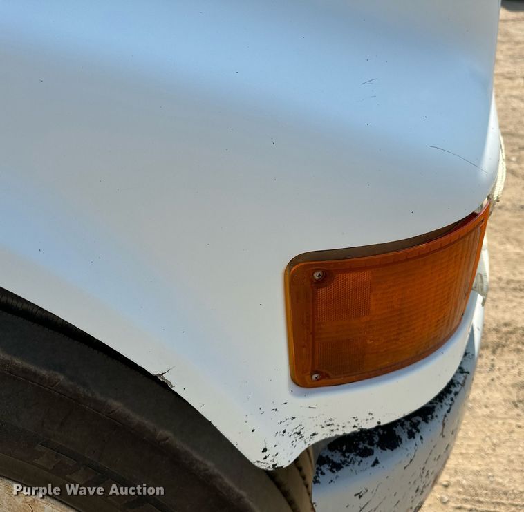 image for item OG9226 1999 International 4900  dump truck