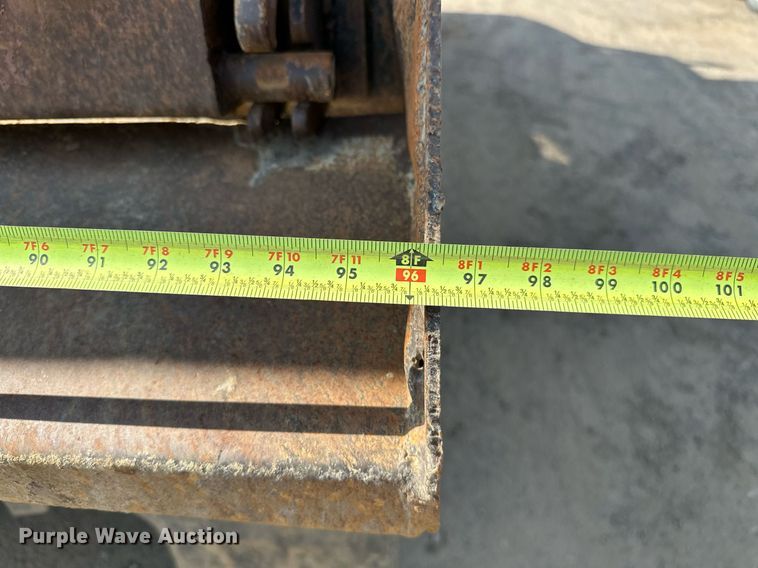 image for item OG9226 1999 International 4900  dump truck