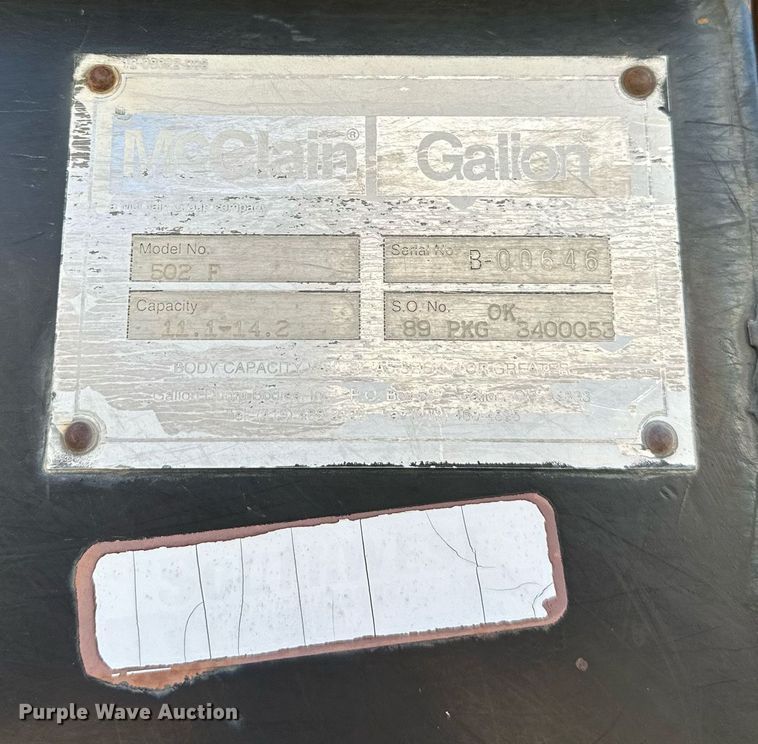 image for item OG9226 1999 International 4900  dump truck