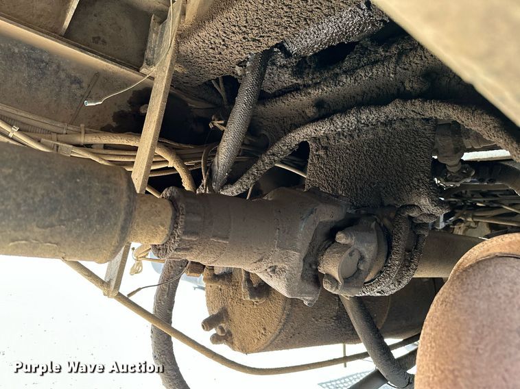 image for item OG9226 1999 International 4900  dump truck