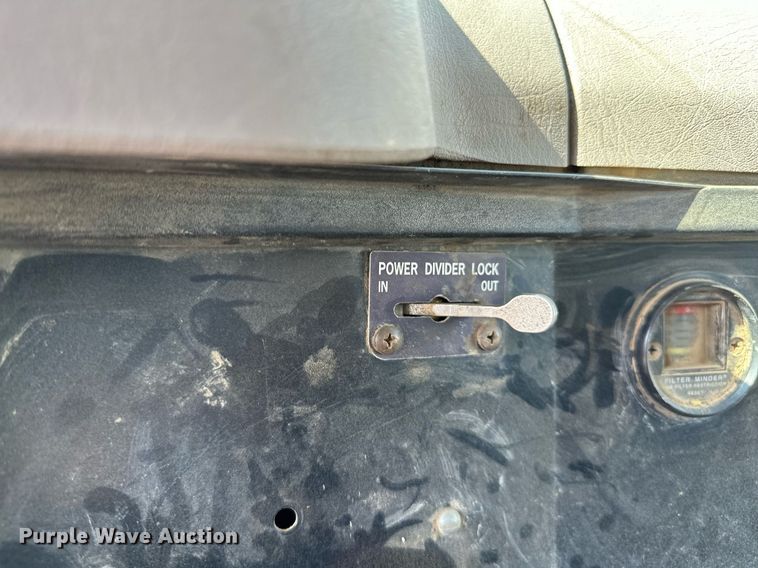 image for item OG9226 1999 International 4900  dump truck