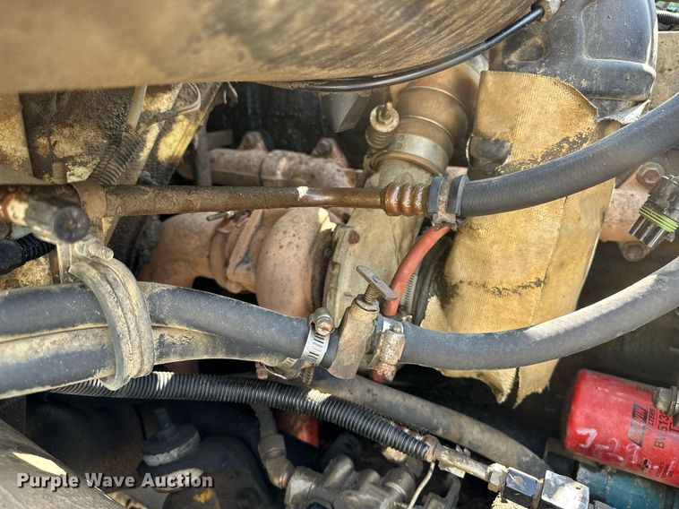 image for item OG9226 1999 International 4900  dump truck