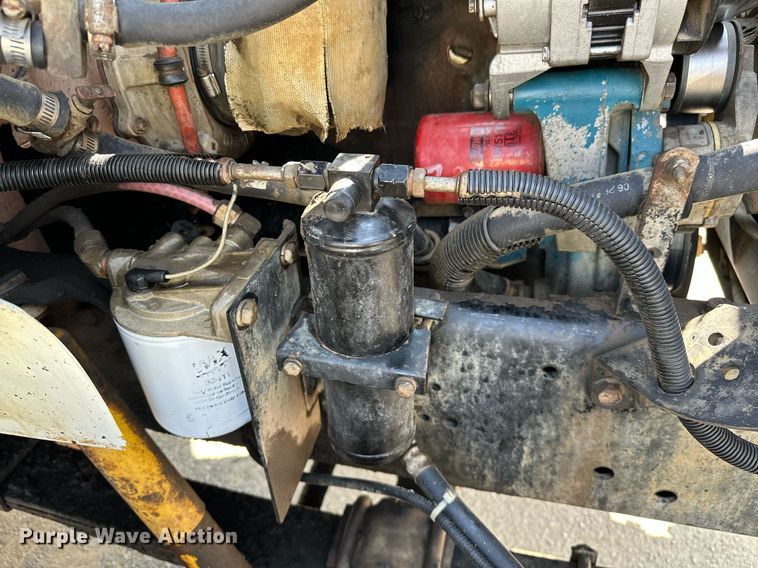 image for item OG9226 1999 International 4900  dump truck