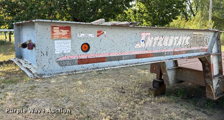image for item OG9227 1994 Interstate 50LB  equipment trailer