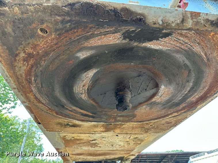 image for item OG9227 1994 Interstate 50LB  equipment trailer