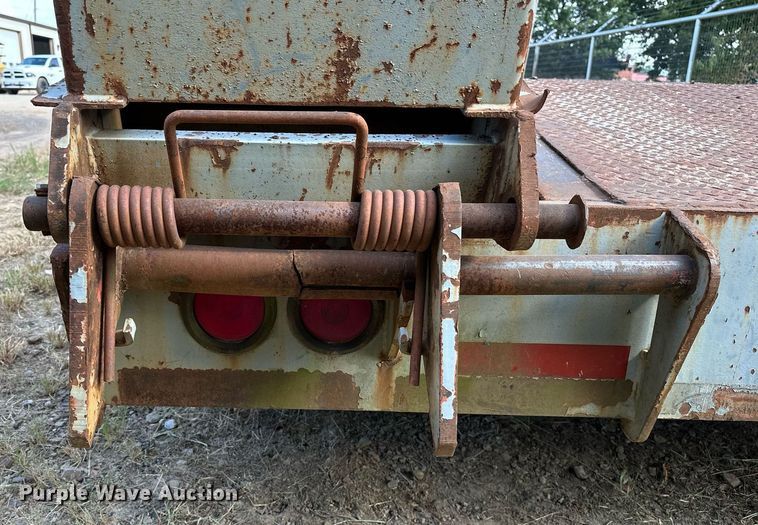 image for item OG9227 1994 Interstate 50LB  equipment trailer