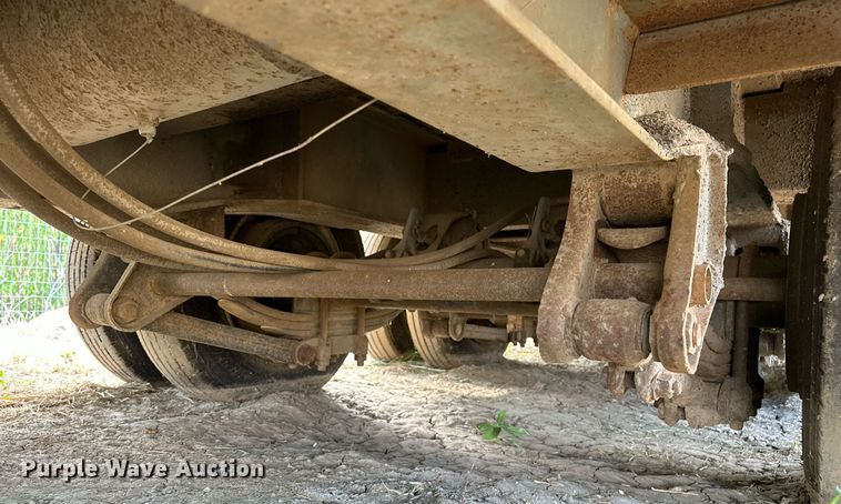 image for item OG9227 1994 Interstate 50LB  equipment trailer