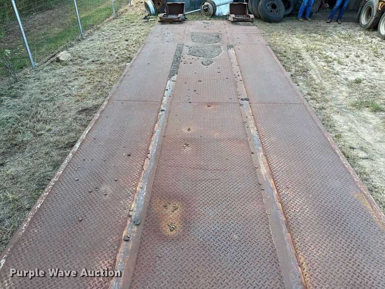 image for item OG9227 1994 Interstate 50LB  equipment trailer