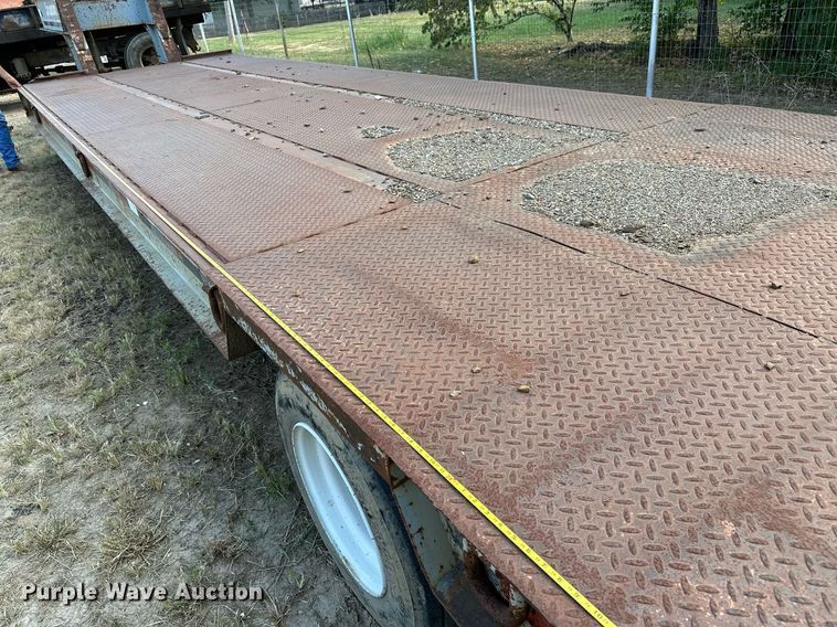 image for item OG9227 1994 Interstate 50LB  equipment trailer